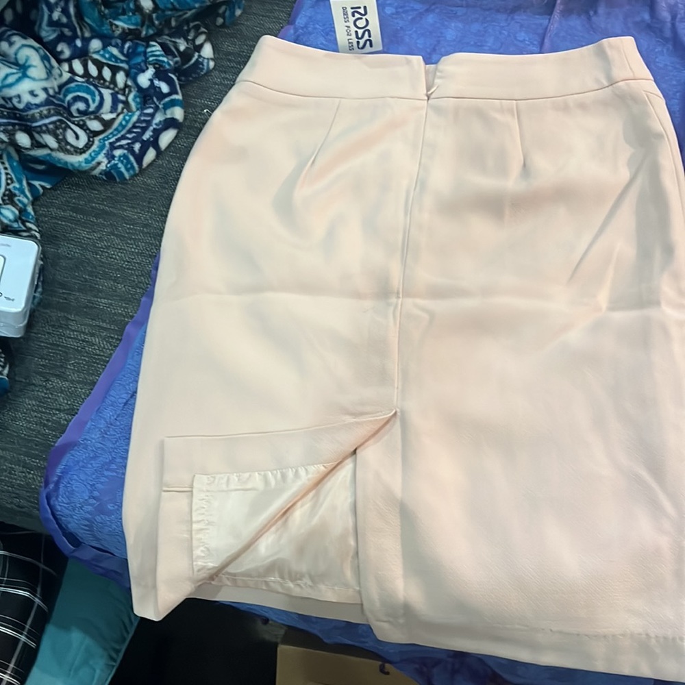 blush colored pencil skirt size medium - Picture 2 of 5